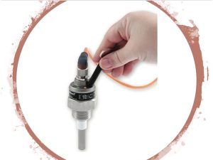 Thiết bị cảnh báo tràn dầu cạn dầu diesel trong bồn
