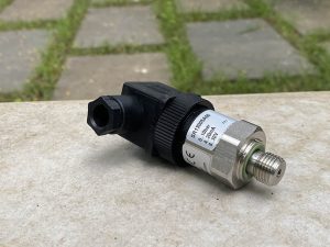 +1 Cảm biến áp suất georgin SR13005A00 | Giá rẻ - Hàng có sẵn 8 Đấu dây đầu dò áp lực georgin sr13005a00 với plc không cần nguồn