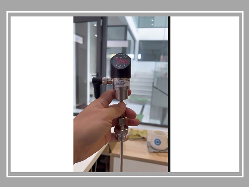 Đầu dò nhiệt độ màn hình hiển thị điều khiển chính xác giá rẻ 5 Đầu dò nhiệt độ điện tử 4-20ma 0-10v kèm 2 relay điều khiển
